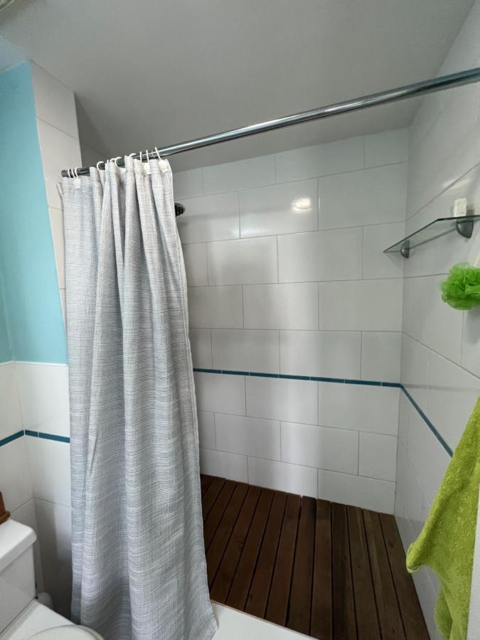 Jolly Harbour Sunny Villa In The Marina - Excellent Water Views מראה חיצוני תמונה